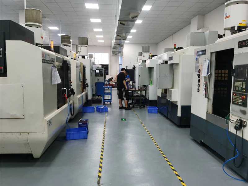 CNC machining centre (3)